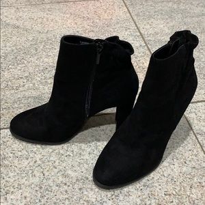 NWOT Black suede booties